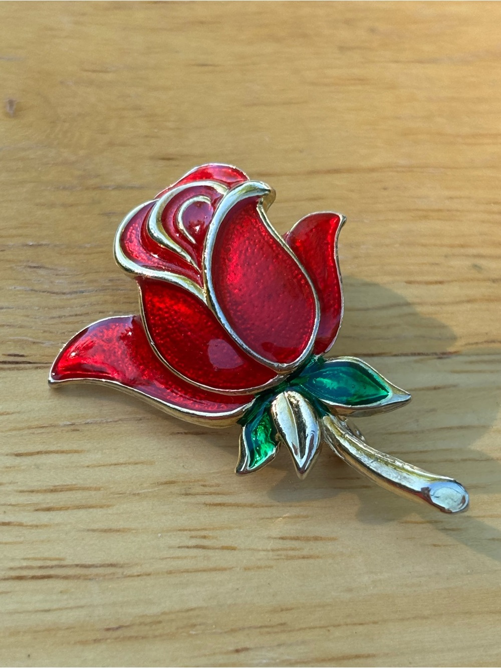 Vintage Red Rose Enamel Brooch - Elegant Floral Pin
